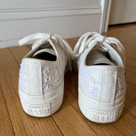 Converse Women's Chuck Taylor All Star Lift Platform Sneakers - Picture 4 of 5